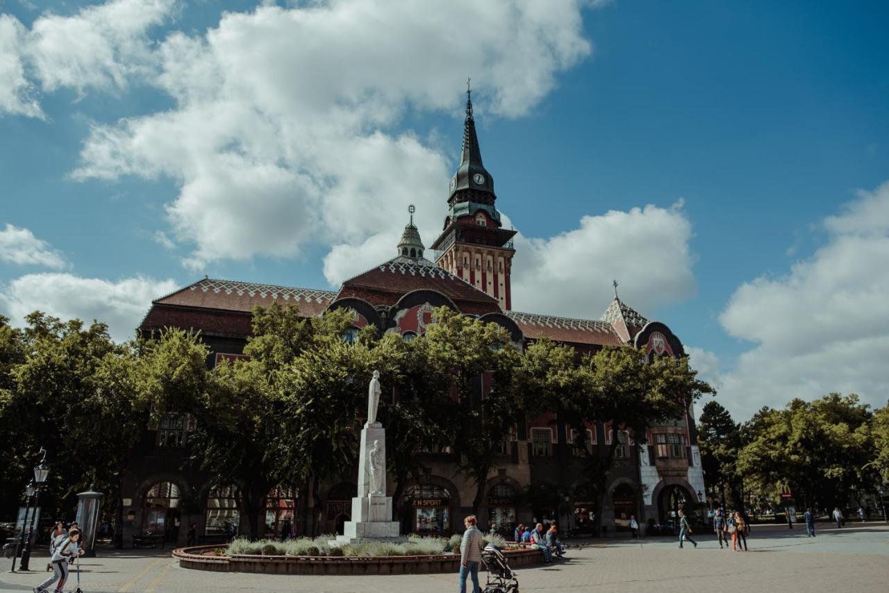 Opera 1 Apartment Subotica Exterior photo